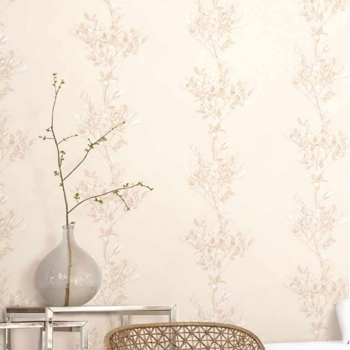 Signature Floral Vinyl Wallpaper