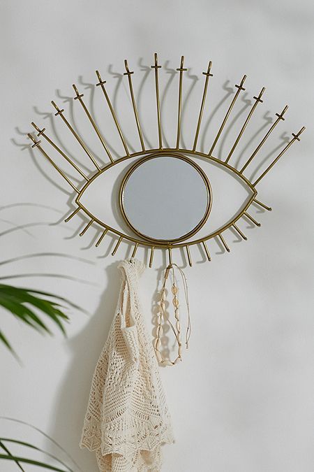 Big Eye Shaped Metal Wall Mirror