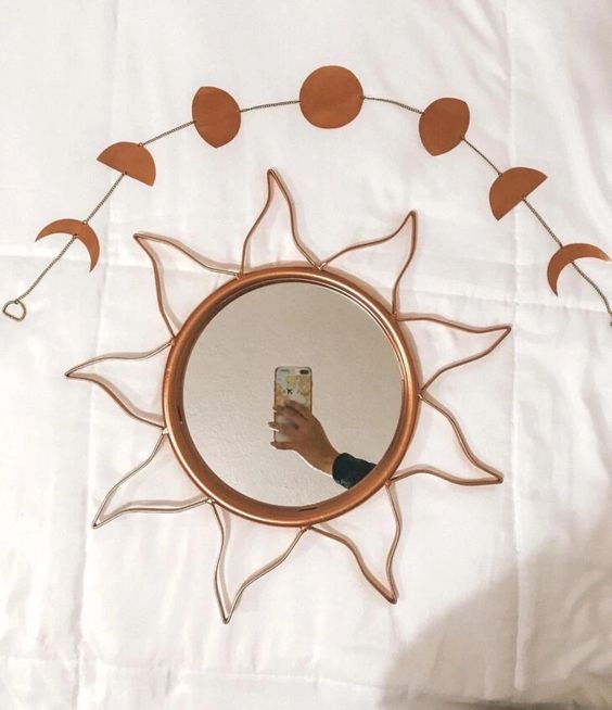 Sun Pattern Metal Wall Mirror