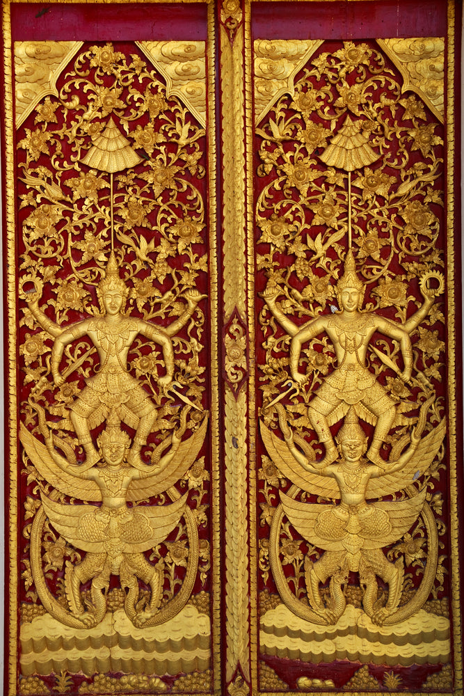 Red And Gold Decorated Ceiling Wallpaper