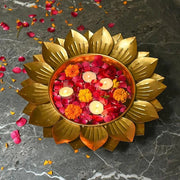 ELEGANTE LOTUS SHAPE METAL URLI
